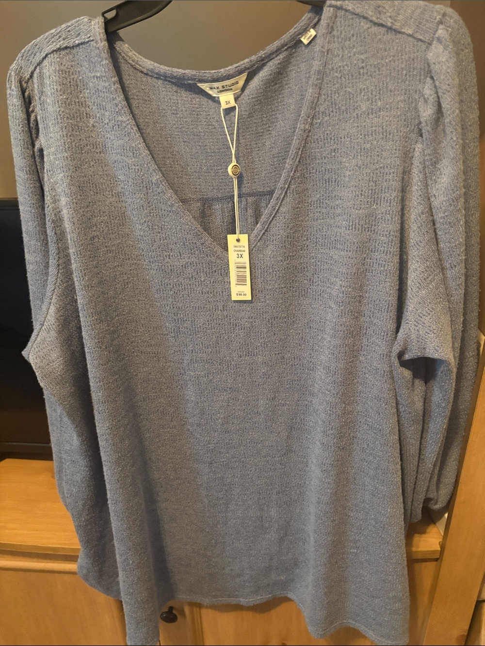 Max Studio Light Blue V-Neck Knit Pullover Sweater